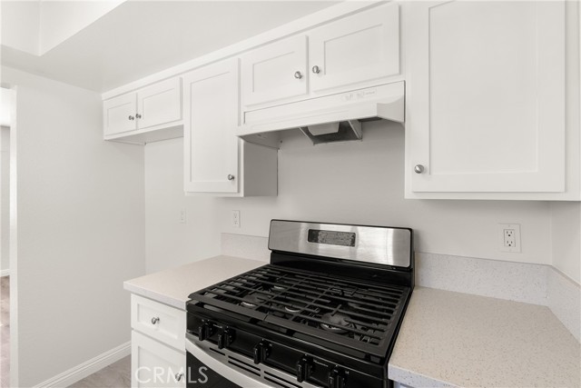 Detail Gallery Image 6 of 19 For 18961 Florida St #1,  Huntington Beach,  CA 92648 - 2 Beds | 1 Baths