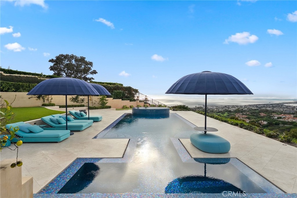 MLS #OC25262428 image #12