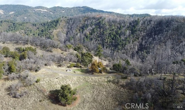 6040 Big John Road, Willits CA: https://media.crmls.org/medias/30e7a33e-3c94-4101-b1b1-d5e7e13729f9.jpg
