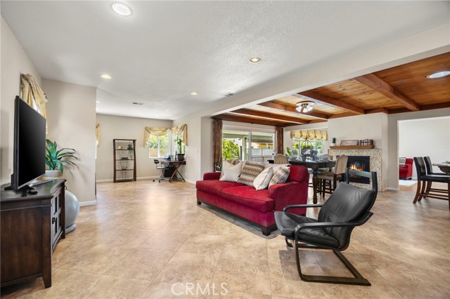 Detail Gallery Image 33 of 55 For 3401 Madonna Dr, Fullerton,  CA 92835 - 4 Beds | 3 Baths