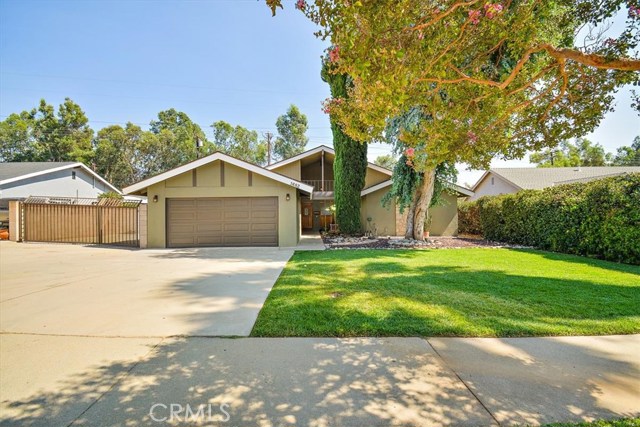 1682 Grasscreek Dr, San Dimas, CA 91773