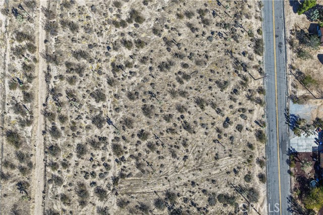 Detail Gallery Image 8 of 15 For 7442 Olympic Rd, Joshua Tree,  CA 92252 - – Beds | – Baths