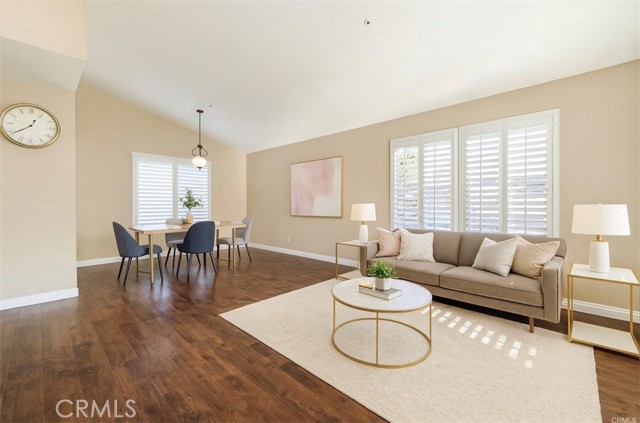 16444 Trelaney Road, Fontana CA: https://media.crmls.org/medias/30eaa627-d27f-4777-bb1b-3b4d019b02d9.jpg