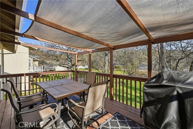 Detail Gallery Image 21 of 32 For 18286 North Shore Dr, Hidden Valley Lake,  CA 95467 - 3 Beds | 2 Baths