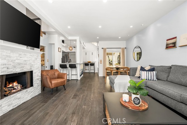 Image 17 of 51 For 603 N San Michel Drive  C