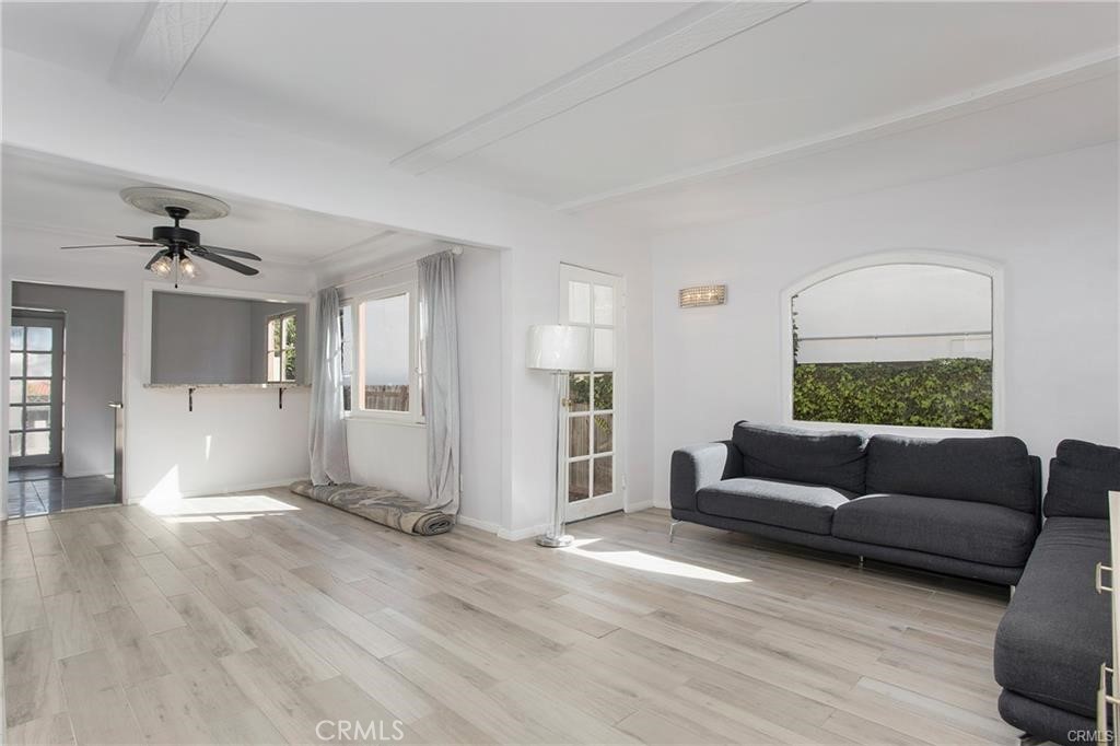 MLS #OC25238563 image #2