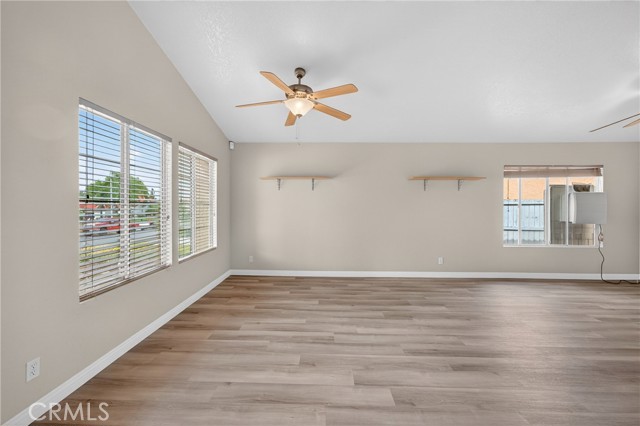 Detail Gallery Image 3 of 48 For 33130 Trabuco Dr, Lake Elsinore,  CA 92530 - 3 Beds | 2 Baths