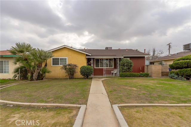 Detail Gallery Image 1 of 1 For 1207 Meredith Dr, Bakersfield,  CA 93304 - 3 Beds | 2 Baths