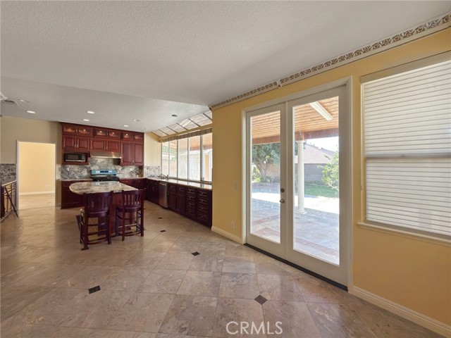 Detail Gallery Image 38 of 74 For 11037 Biella, Whittier,  CA 90604 - 5 Beds | 3/1 Baths