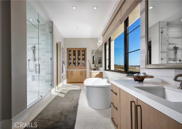 Detail Gallery Image 16 of 20 For 564 Peninsula, Irvine,  CA 92602 - 4 Beds | 4/1 Baths