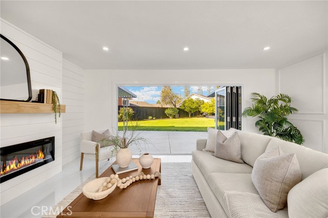 4041 Bycroft, Yorba Linda CA: https://media.crmls.org/medias/30ee580a-fe9f-44a1-b093-430faa80c327.jpg