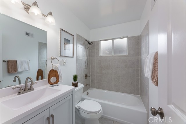 Detail Gallery Image 23 of 42 For 19102 Dunbrooke Ave, Carson,  CA 90746 - 3 Beds | 2 Baths