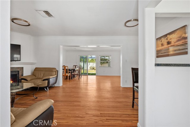 Detail Gallery Image 35 of 40 For 17937 Lull St, Reseda,  CA 91335 - 3 Beds | 1/1 Baths