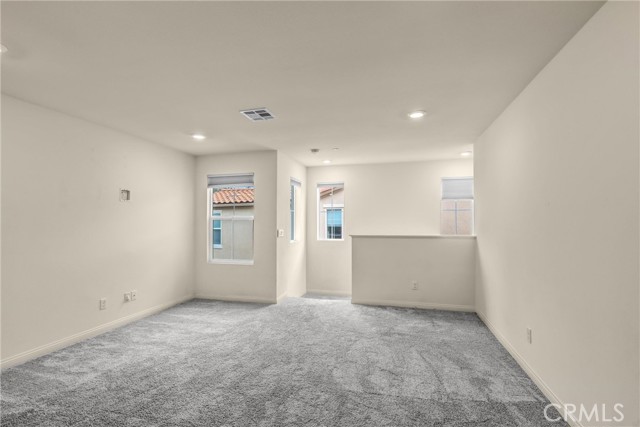 Detail Gallery Image 21 of 33 For 1357 Palo Verde, Vista,  CA 92083 - 3 Beds | 2/1 Baths