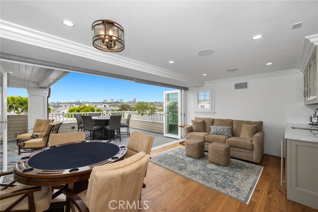 Detail Gallery Image 25 of 37 For 1752 Plaza Del Norte, Newport Beach,  CA 92661 - 4 Beds | 4/1 Baths