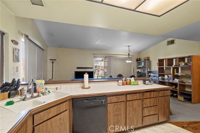 Detail Gallery Image 7 of 18 For 7823 Ramona Ave, Rancho Cucamonga,  CA 91730 - 3 Beds | 2 Baths