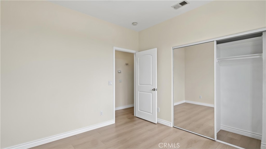 https://media.crmls.org/medias/30f3892a-c020-4b6e-a3ca-8abb8bab2ca7.jpg?preset=X-Large