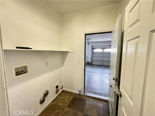 Detail Gallery Image 11 of 25 For 13831 Coolidge, Oak Hills,  CA 92344 - 3 Beds | 2 Baths