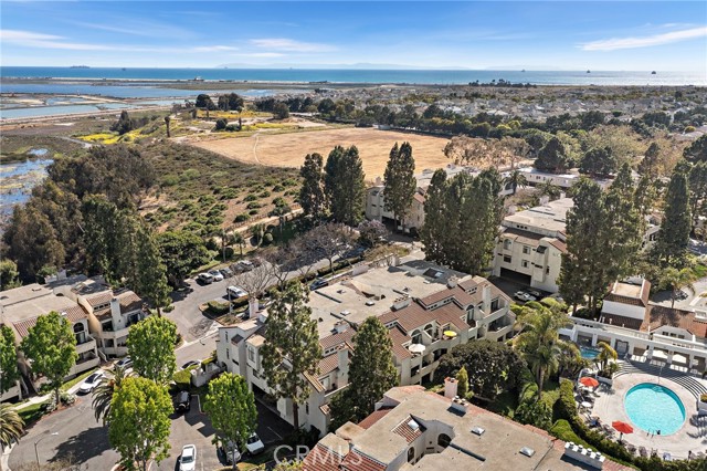 5145 Tortuga Drive, Huntington Beach CA: https://media.crmls.org/medias/30f53aa4-fbf9-4271-a8fd-b571de9ef1b4.jpg