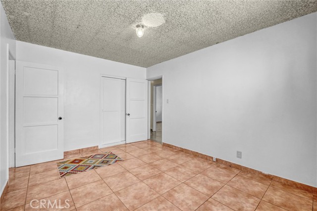 6626 Riverton Avenue photo 11
