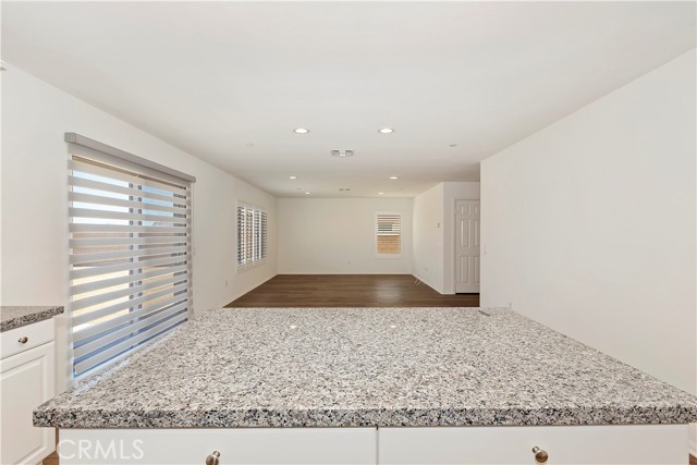 Detail Gallery Image 20 of 28 For 16546 Biola Pl, Victorville,  CA 92395 - 4 Beds | 3 Baths