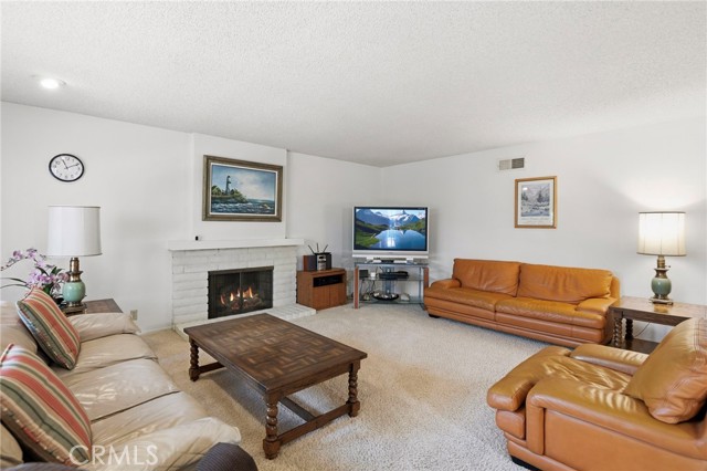 Detail Gallery Image 6 of 40 For 21851 Ute Way, Lake Forest,  CA 92630 - 3 Beds | 2/1 Baths