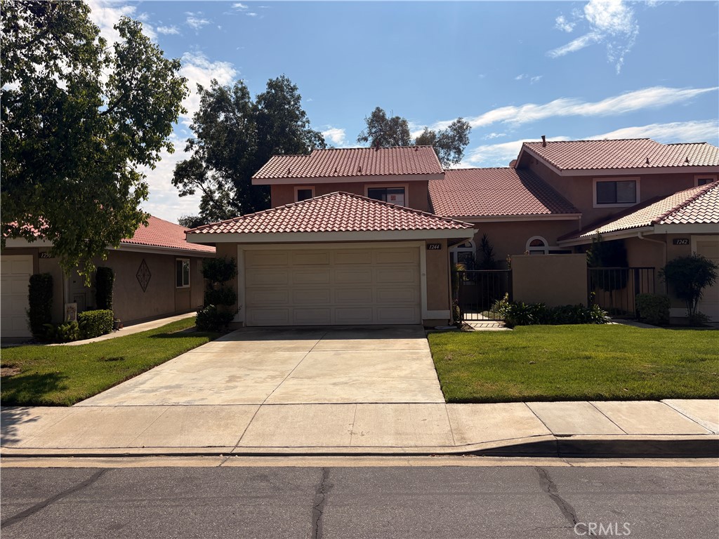 1244 Winged Foot Drive