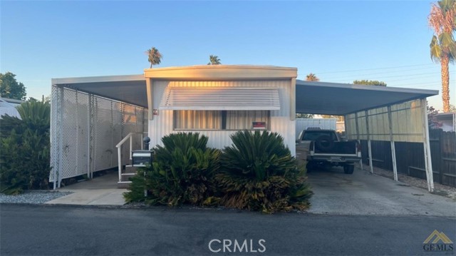4000 N Chester #18, Bakersfield, CA, 93308 4000 N Chester #18, Bakersfield, CA, 93308