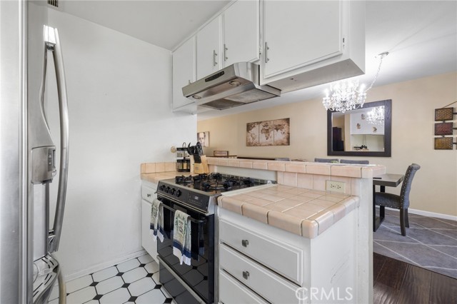 Detail Gallery Image 16 of 46 For 10030 Owensmouth Ave #80,  Chatsworth,  CA 91311 - 2 Beds | 2 Baths