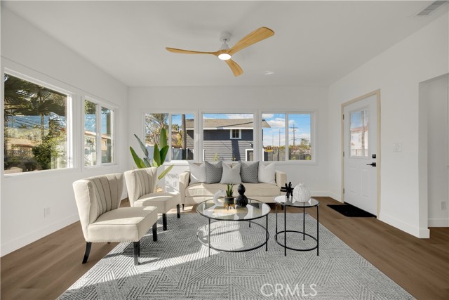 Detail Gallery Image 18 of 42 For 2301 9th, Los Angeles,  CA 90018 - 3 Beds | 3 Baths