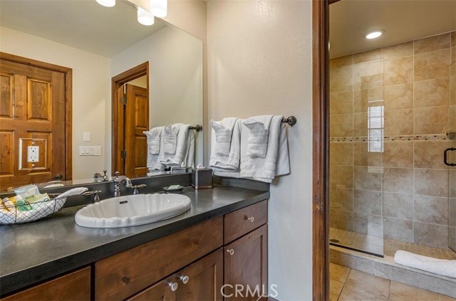 Detail Gallery Image 20 of 24 For 40671 Village Dr 15b,  Big Bear Lake,  CA 92315 - 4 Beds | 4 Baths