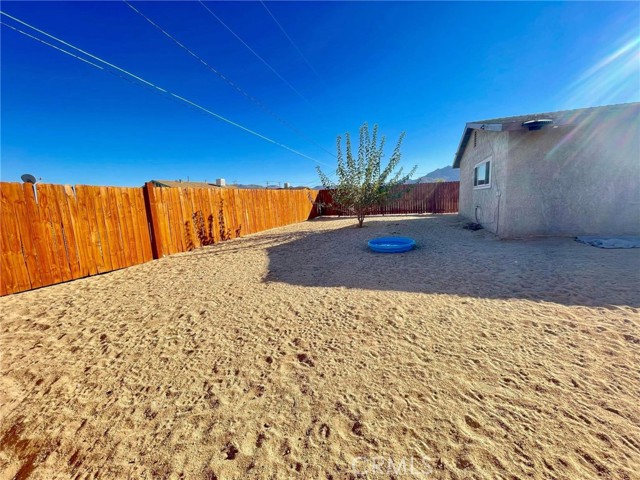 Detail Gallery Image 15 of 16 For 6319 Athol Ave, Twentynine Palms,  CA 92277 - 2 Beds | 1 Baths