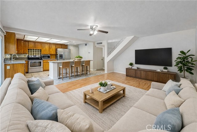 Detail Gallery Image 17 of 40 For 8237 Henshaw, Buena Park,  CA 90621 - 3 Beds | 2/1 Baths