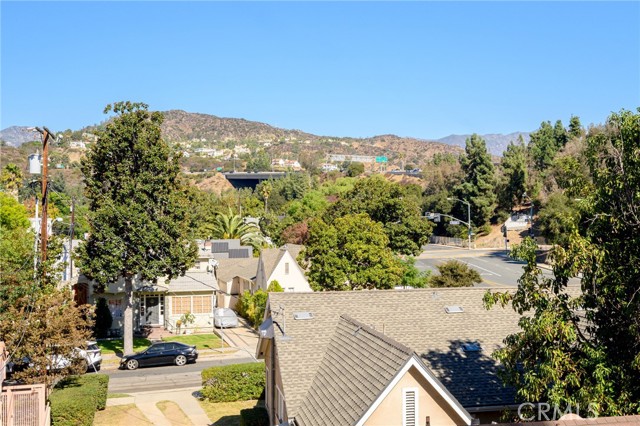 Detail Gallery Image 31 of 38 For 357 Harvey Dr #102,  Glendale,  CA 91206 - 3 Beds | 2/1 Baths