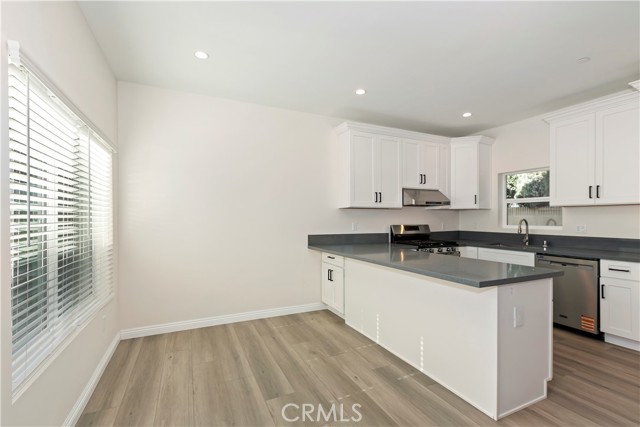 Detail Gallery Image 5 of 25 For 3657 Mountain View Ave, Pasadena,  CA 91107 - 3 Beds | 3 Baths