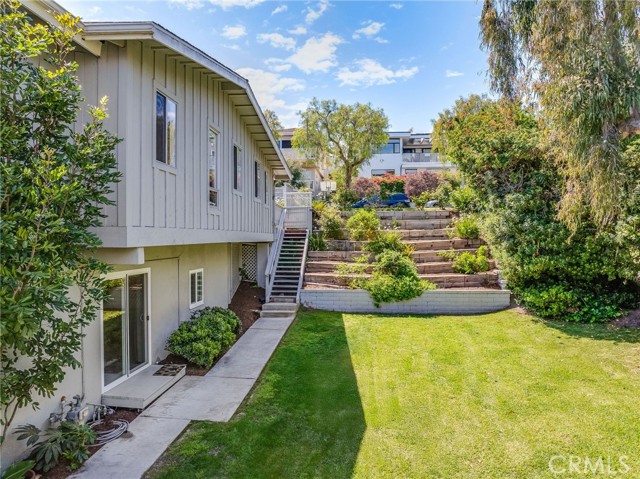 33932 Granada Drive, Dana Point CA: https://media.crmls.org/medias/30fd2423-45f0-4bb2-847b-864e0de8acd1.jpg