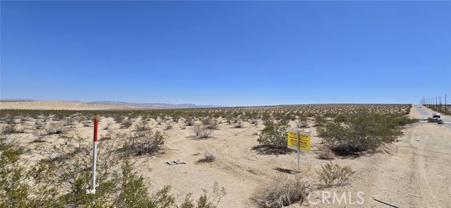 70100 2 Mile Road, 29 Palms CA: https://media.crmls.org/medias/30fd6647-a7d3-4285-b262-6d680efbf653.jpg