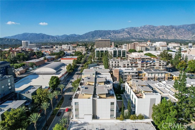 Detail Gallery Image 34 of 38 For 238 S Arroyo Pkwy #401,  Pasadena,  CA 91105 - 2 Beds | 2 Baths