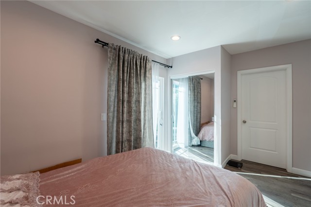 Detail Gallery Image 13 of 21 For 7647 Amestoy Ave, Van Nuys,  CA 91406 - 2 Beds | 2 Baths