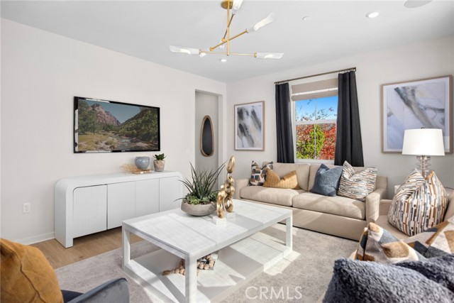 Detail Gallery Image 8 of 16 For 723 E. Route 66, Glendora,  CA 91740 - 3 Beds | 3/1 Baths