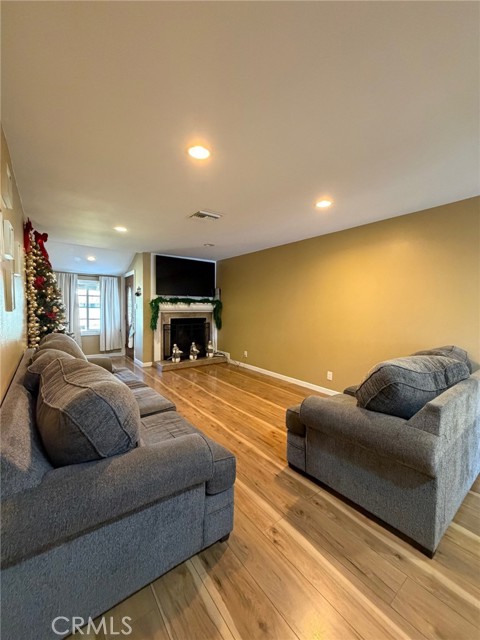 Detail Gallery Image 22 of 31 For 602 Gilmore, Corona,  CA 92879 - 4 Beds | 2 Baths