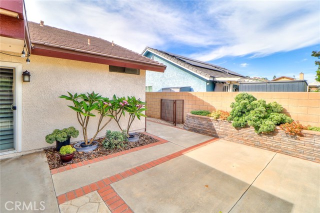 6815 Arthur Court, Chino CA: https://media.crmls.org/medias/30ffded1-b3c2-47ad-a329-0edb6755010d.jpg