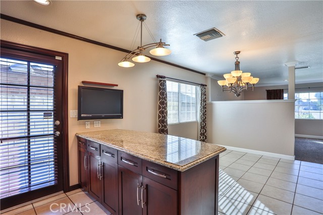 Detail Gallery Image 14 of 34 For 428 Ferrero Ln, La Puente,  CA 91744 - 4 Beds | 2 Baths