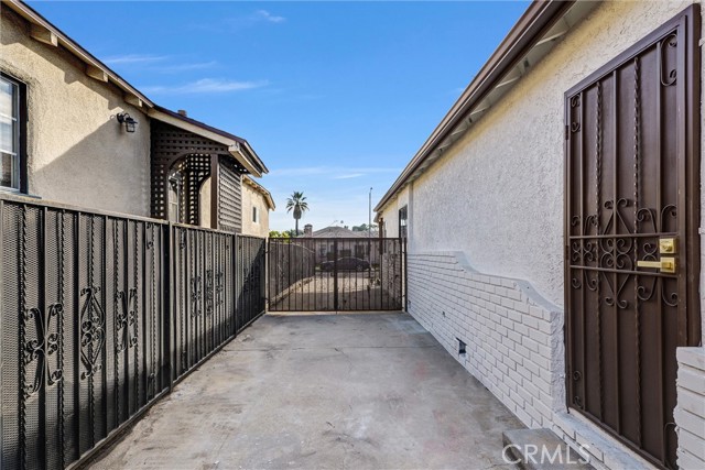 Detail Gallery Image 32 of 51 For 5349 Allan, Los Angeles,  CA 90032 - 5 Beds | 4 Baths