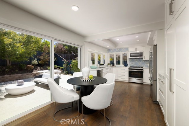 Detail Gallery Image 6 of 25 For 1933 Port Bristol Cir, Newport Beach,  CA 92660 - 5 Beds | 3 Baths