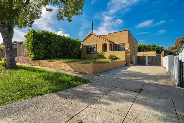 Detail Gallery Image 3 of 30 For 1937 Charnwood Ave, Alhambra,  CA 91803 - 3 Beds | 2 Baths