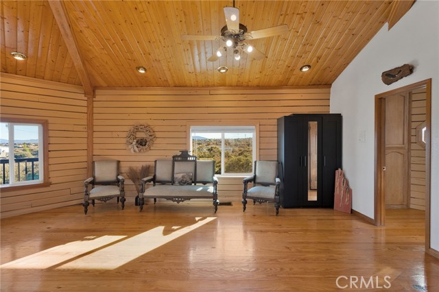 Detail Gallery Image 30 of 40 For 10328 El Centro, Oak Hills,  CA 92344 - 5 Beds | 4 Baths