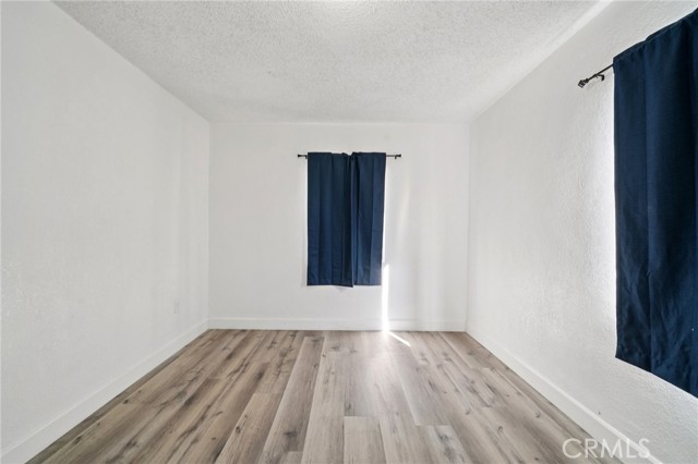 Detail Gallery Image 8 of 17 For 385 E 17th St, San Bernardino,  CA 92404 - 3 Beds | 1 Baths