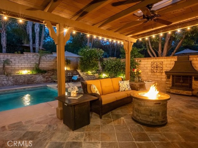 Detail Gallery Image 8 of 55 For 27718 Heartwood Ct, Valencia,  CA 91354 - 3 Beds | 3 Baths