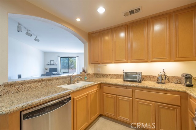 2001 Artesia Boulevard, Redondo Beach, California 90278, 1 Bedroom Bedrooms, ,1 BathroomBathrooms,Residential,Sold,Artesia,SB22021546